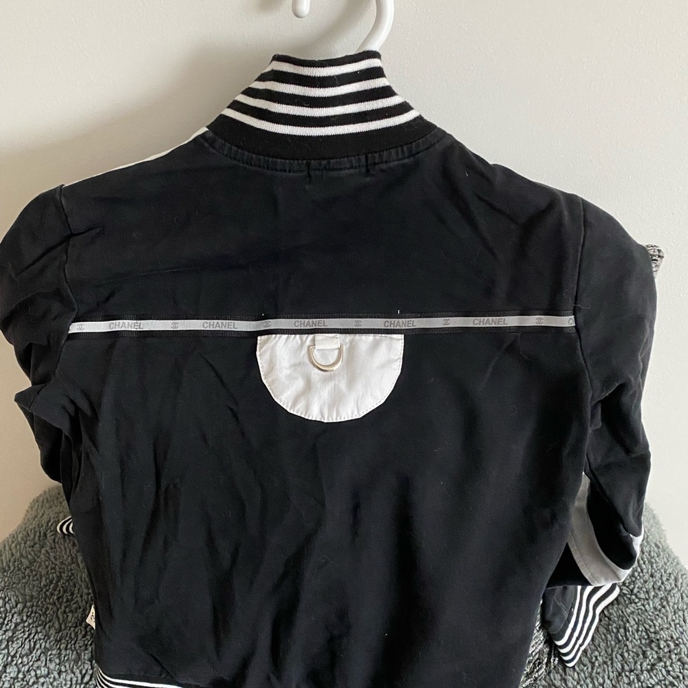 Chanel Womens sweater